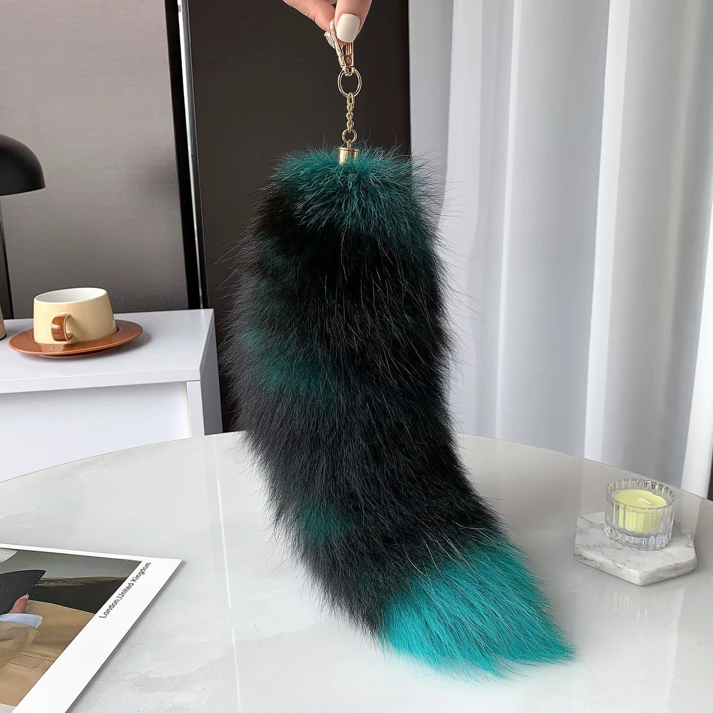 Natural Fox Fur Tail Keychain Furry 2024 Y2K Beautiful Accesory Length 40Cm Car Keychain for Women Fluffy Key Chain